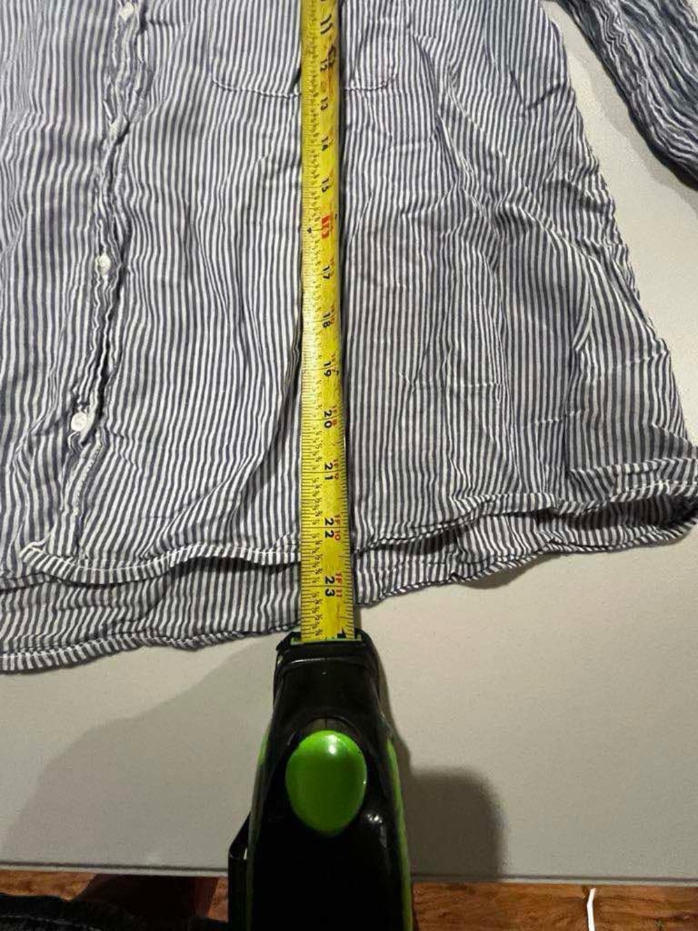 XiRENA Light Blue & White Striped Casual Button-Down Shirt Size Large - Picture 8 of 12